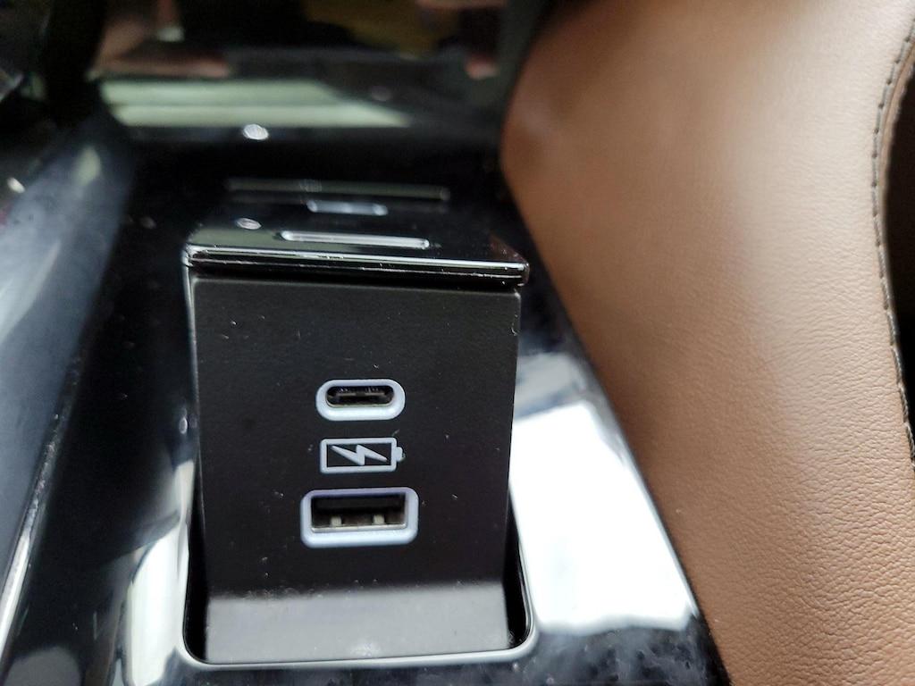 used 2022 Acura MDX car, priced at $42,998