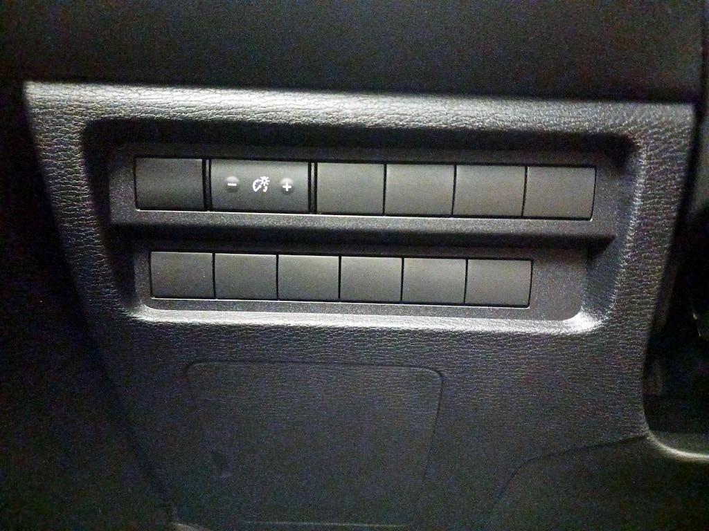 used 2022 Mitsubishi Outlander car, priced at $24,998
