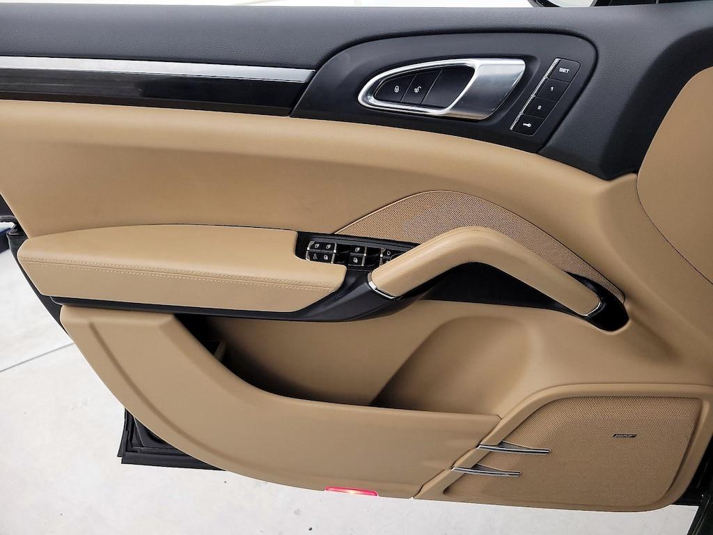 used 2018 Porsche Cayenne car, priced at $34,998