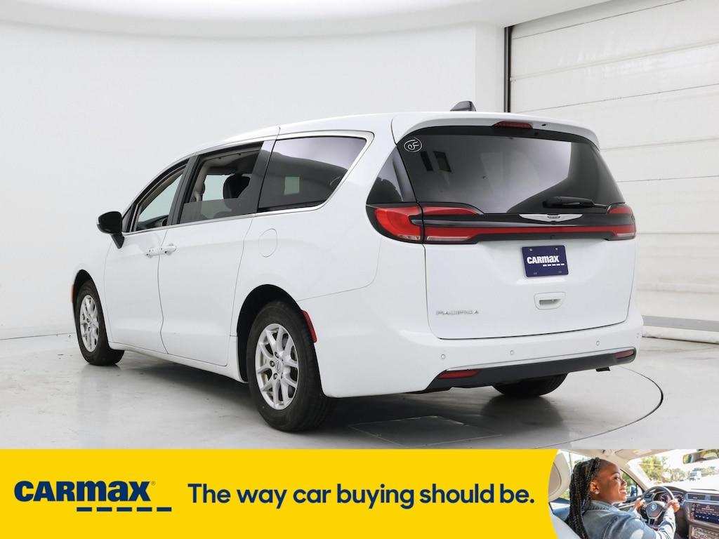 used 2023 Chrysler Pacifica car, priced at $24,998