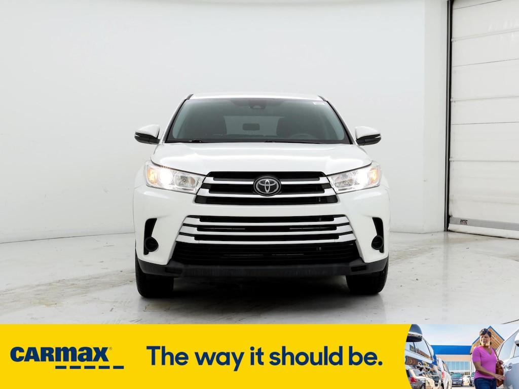 used 2019 Toyota Highlander car, priced at $26,998