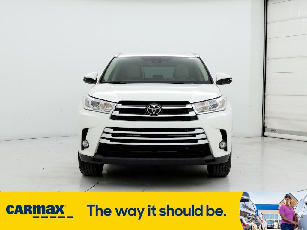 used 2018 Toyota Highlander car, priced at $26,998