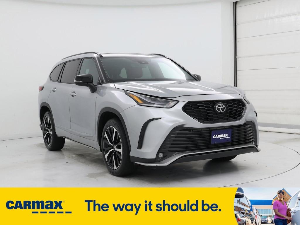 used 2021 Toyota Highlander car, priced at $40,998