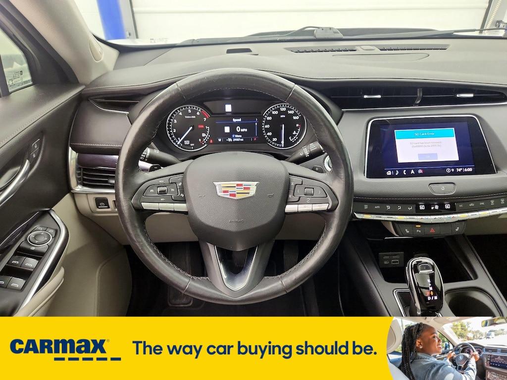 used 2023 Cadillac XT4 car, priced at $31,998