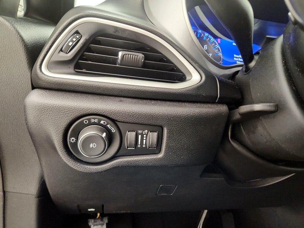 used 2020 Chrysler Pacifica car, priced at $25,998