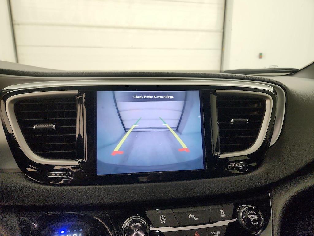 used 2020 Chrysler Pacifica car, priced at $25,998