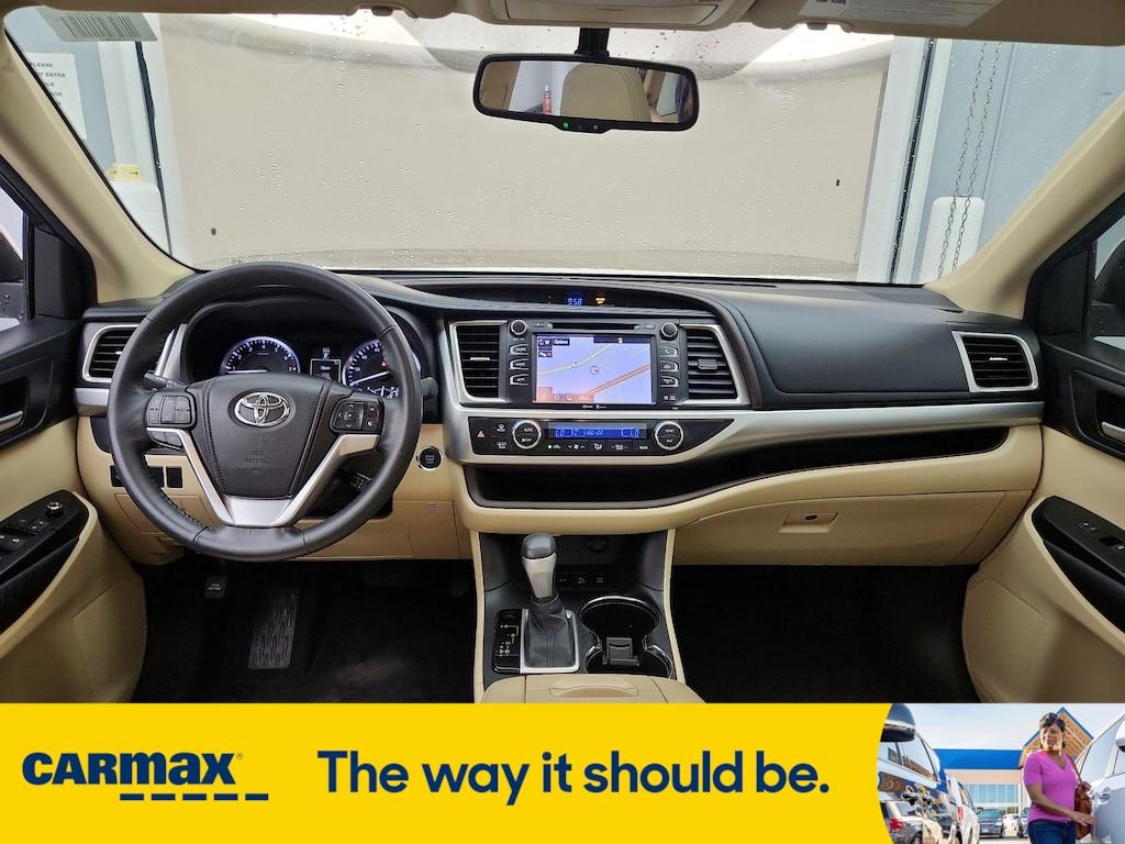 used 2015 Toyota Highlander car, priced at $22,998
