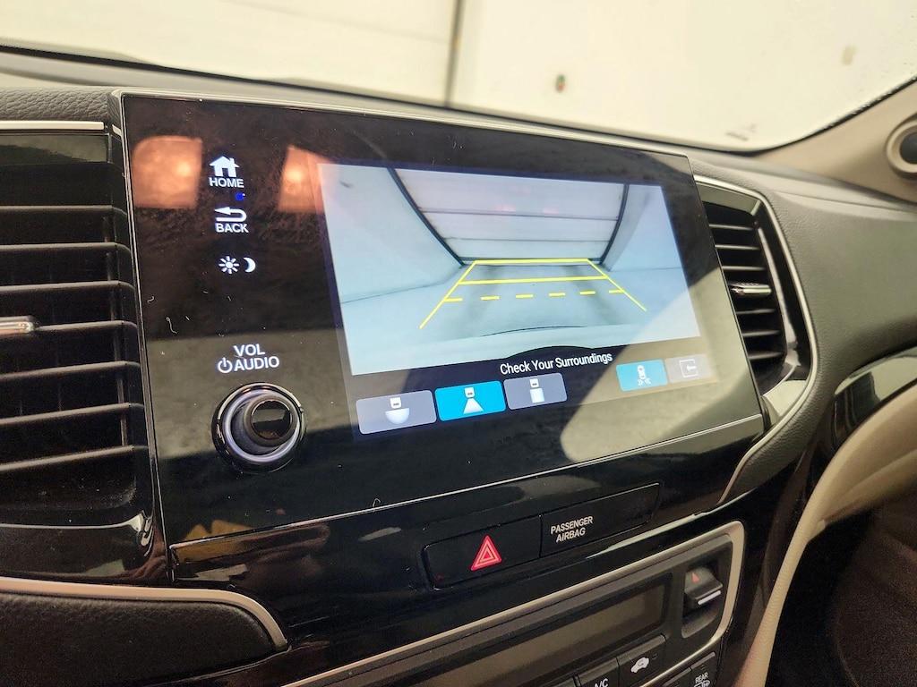 used 2019 Honda Pilot car, priced at $27,998