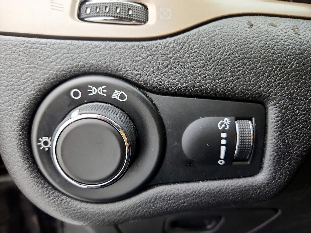 used 2016 Jeep Cherokee car, priced at $15,998