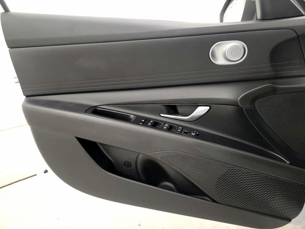 used 2024 Hyundai Elantra car, priced at $21,998