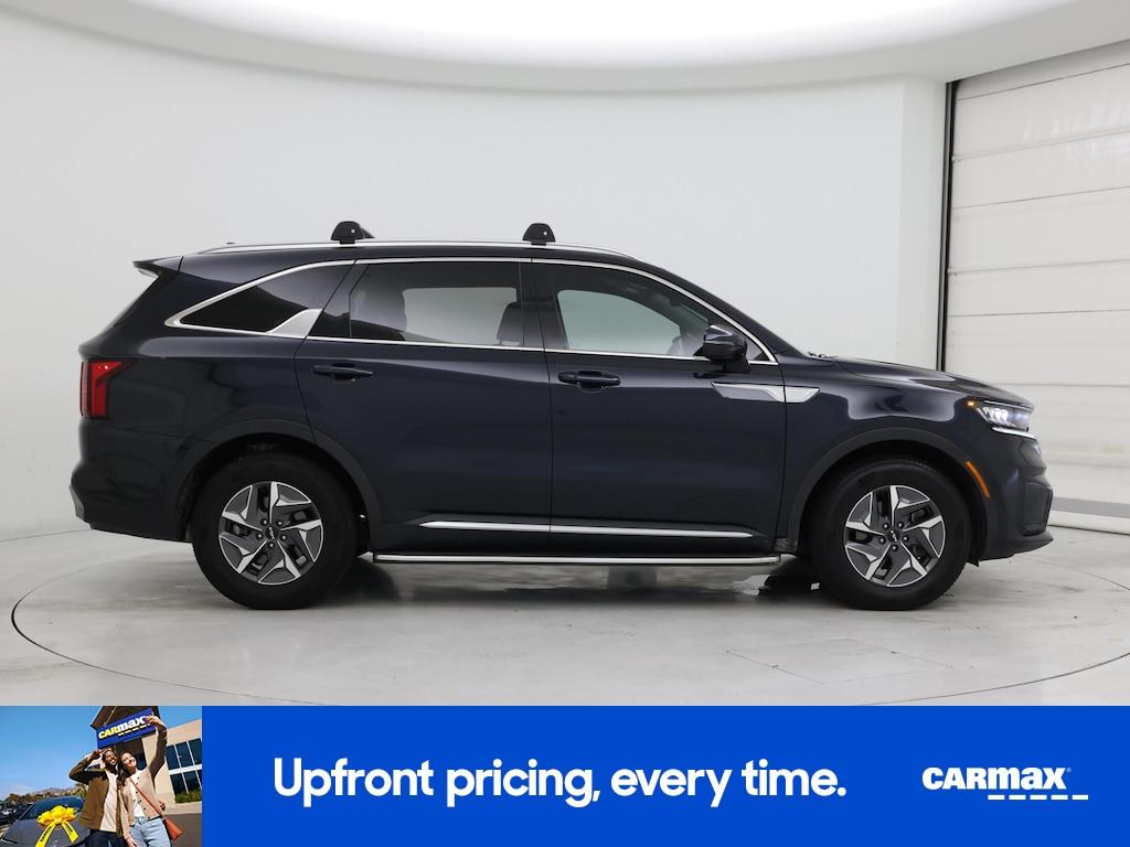 used 2022 Kia Sorento Hybrid car, priced at $26,998