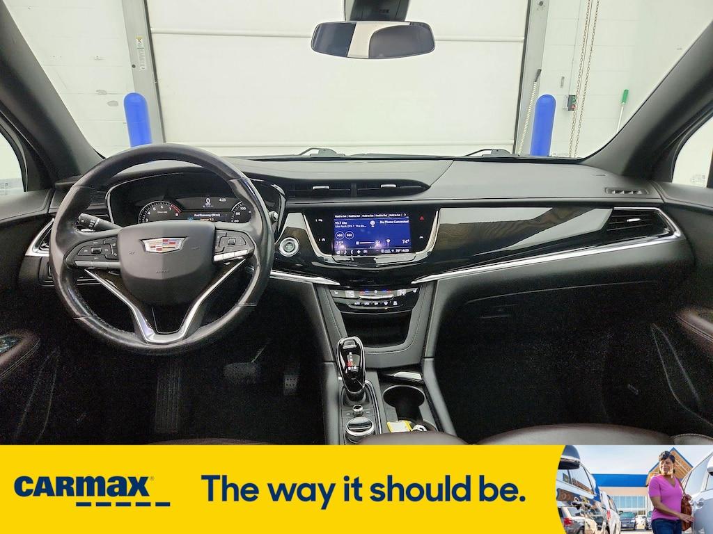 used 2021 Cadillac XT6 car, priced at $32,998