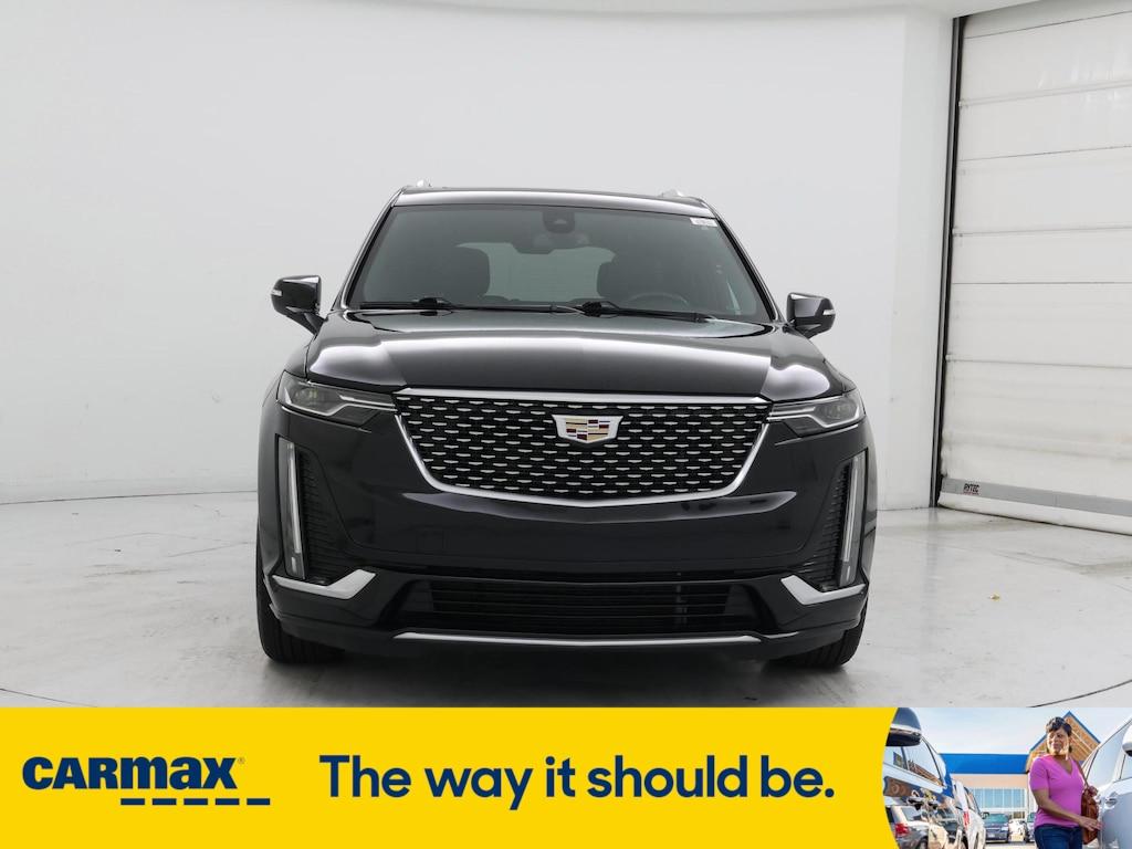 used 2021 Cadillac XT6 car, priced at $32,998