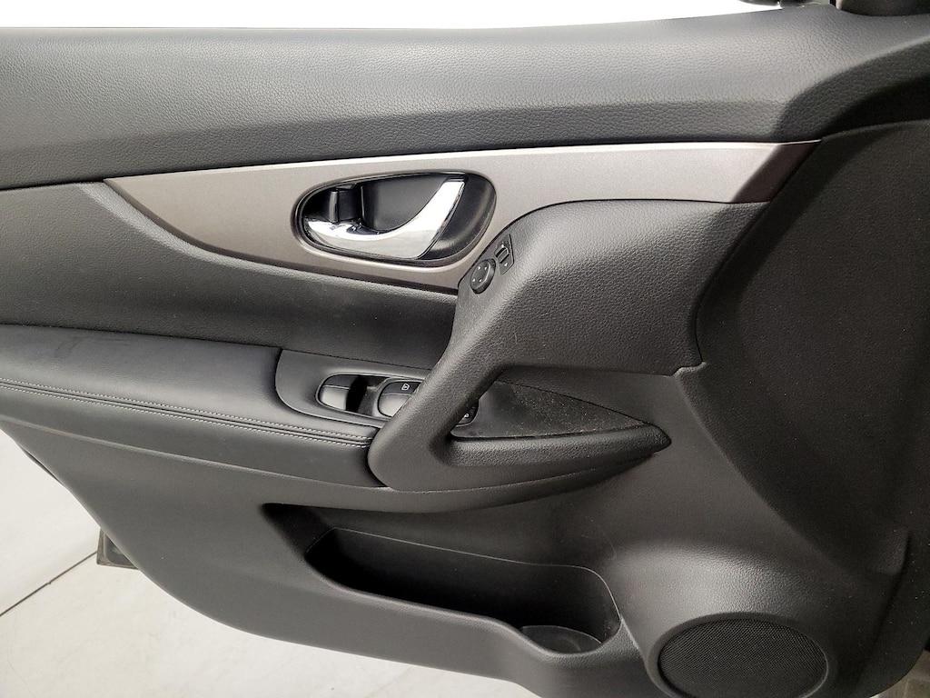 used 2016 Nissan Rogue car, priced at $14,998