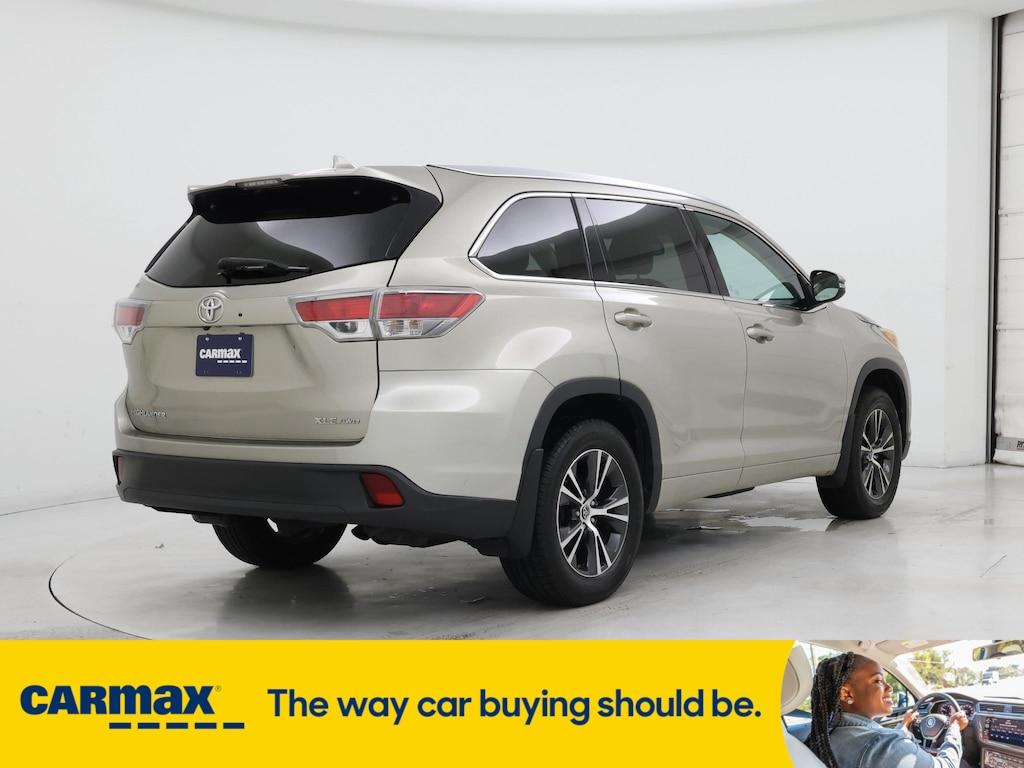 used 2016 Toyota Highlander car, priced at $25,998