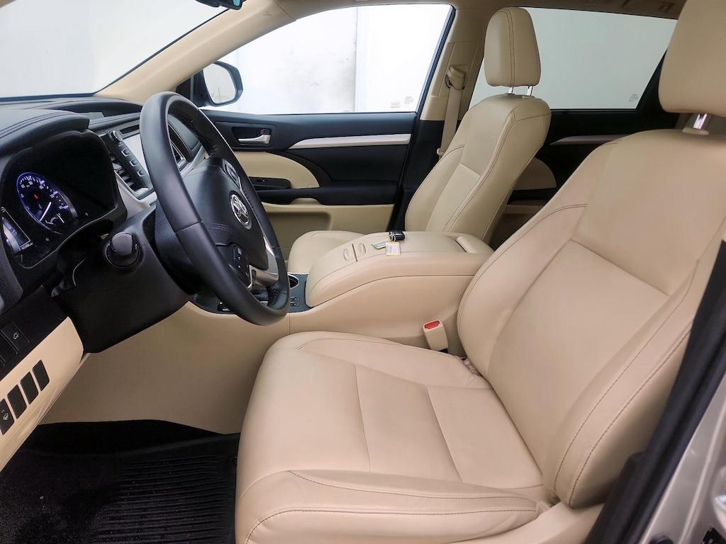 used 2016 Toyota Highlander car, priced at $25,998
