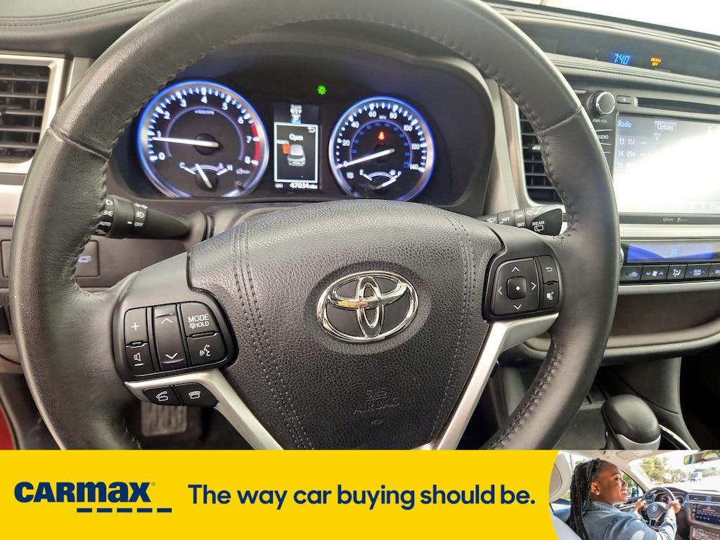 used 2015 Toyota Highlander car, priced at $25,998