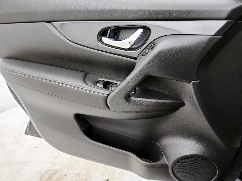 used 2019 Nissan Rogue car, priced at $18,998