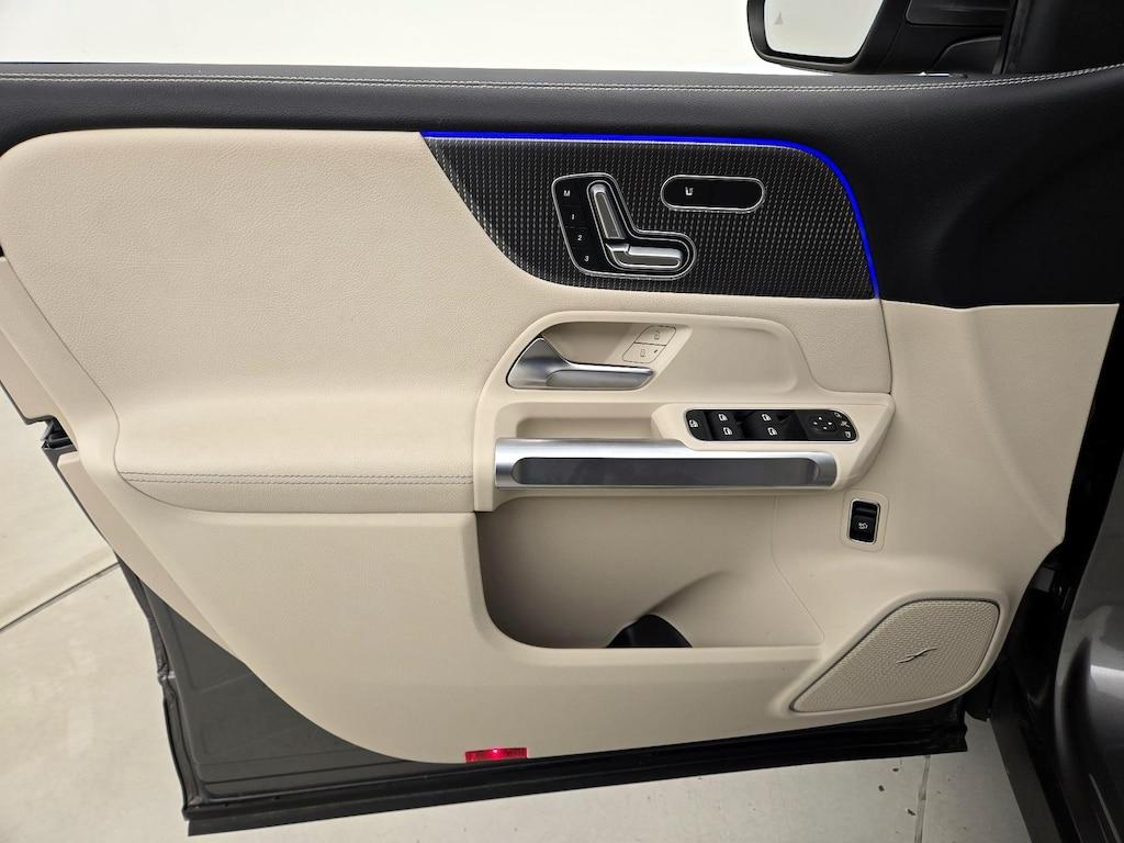 used 2021 Mercedes-Benz GLB 250 car, priced at $31,998