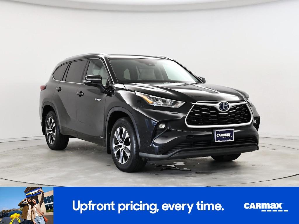 used 2020 Toyota Highlander Hybrid car, priced at $35,998