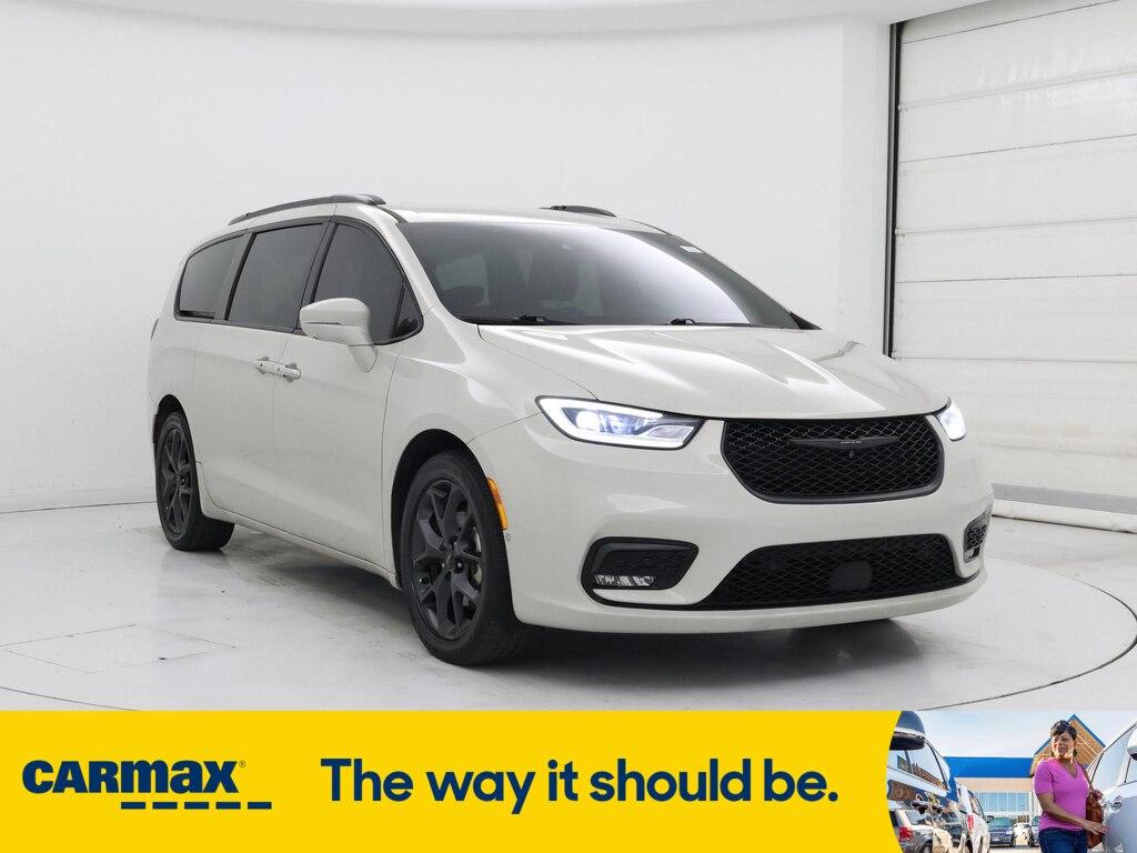 used 2021 Chrysler Pacifica car, priced at $25,998