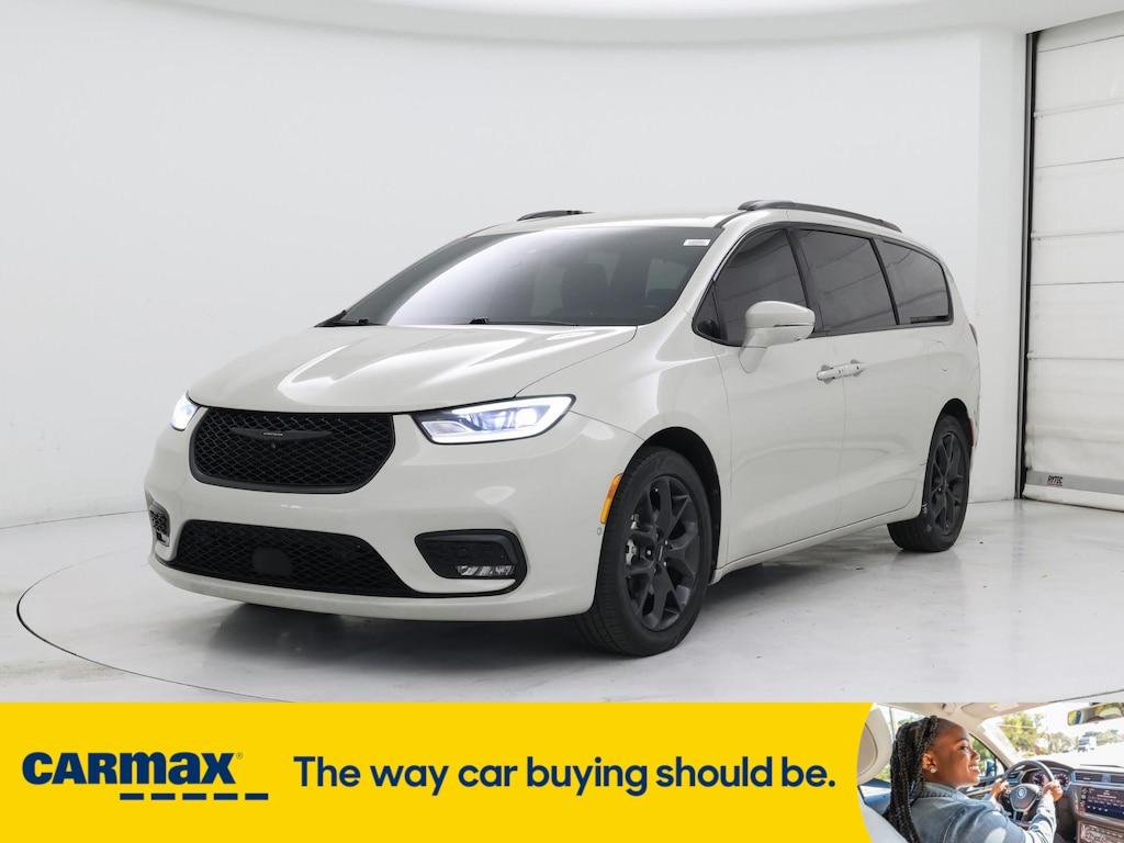 used 2021 Chrysler Pacifica car, priced at $25,998