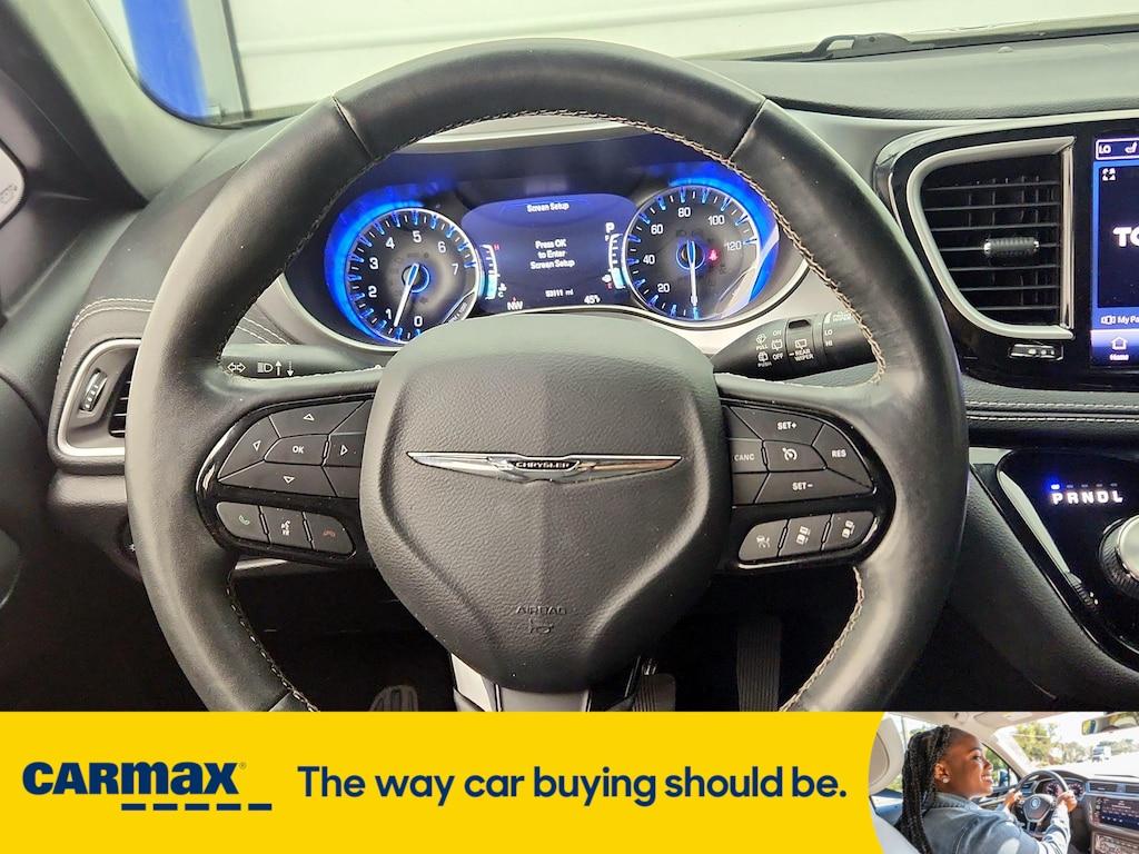 used 2021 Chrysler Pacifica car, priced at $25,998
