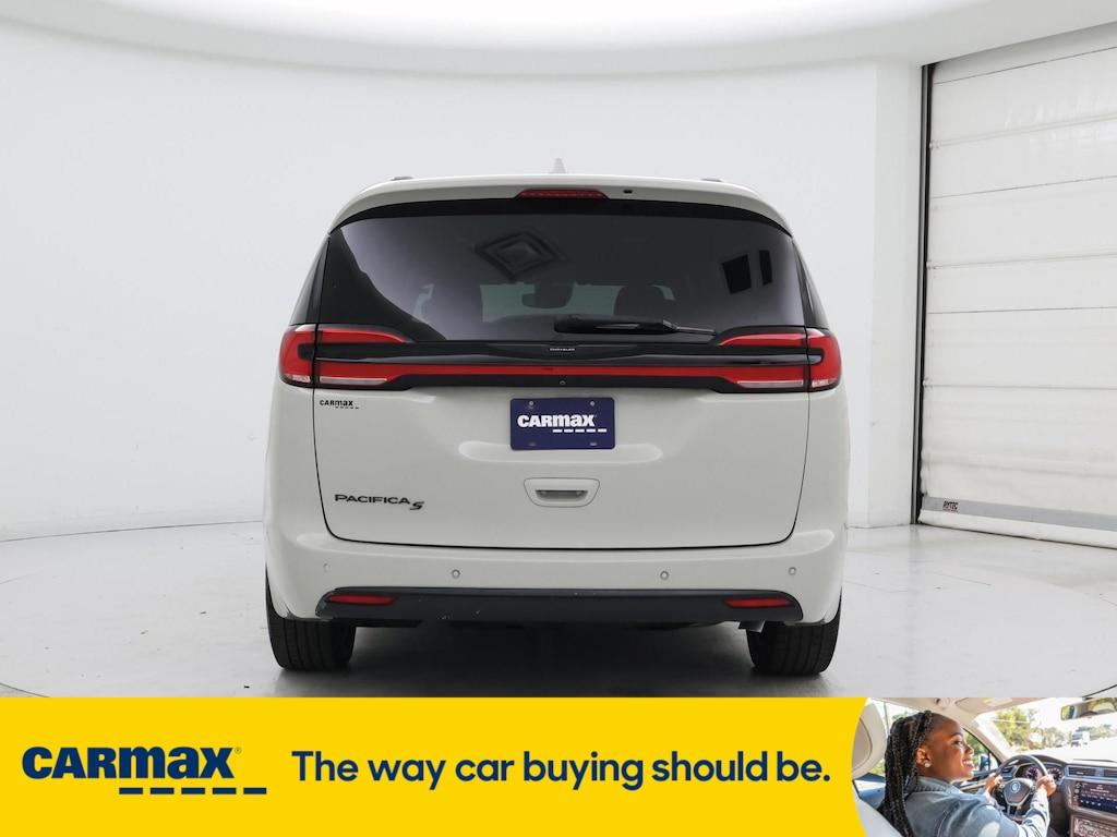 used 2021 Chrysler Pacifica car, priced at $25,998