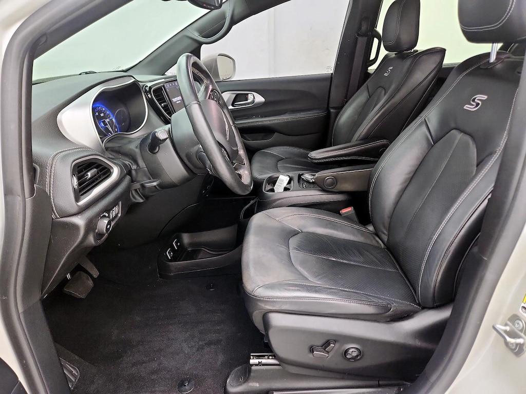 used 2021 Chrysler Pacifica car, priced at $25,998