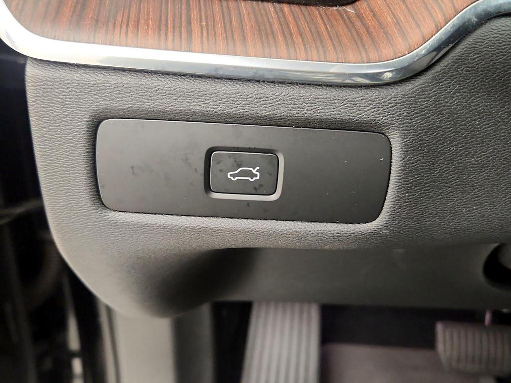 used 2024 Volvo XC60 car, priced at $35,998