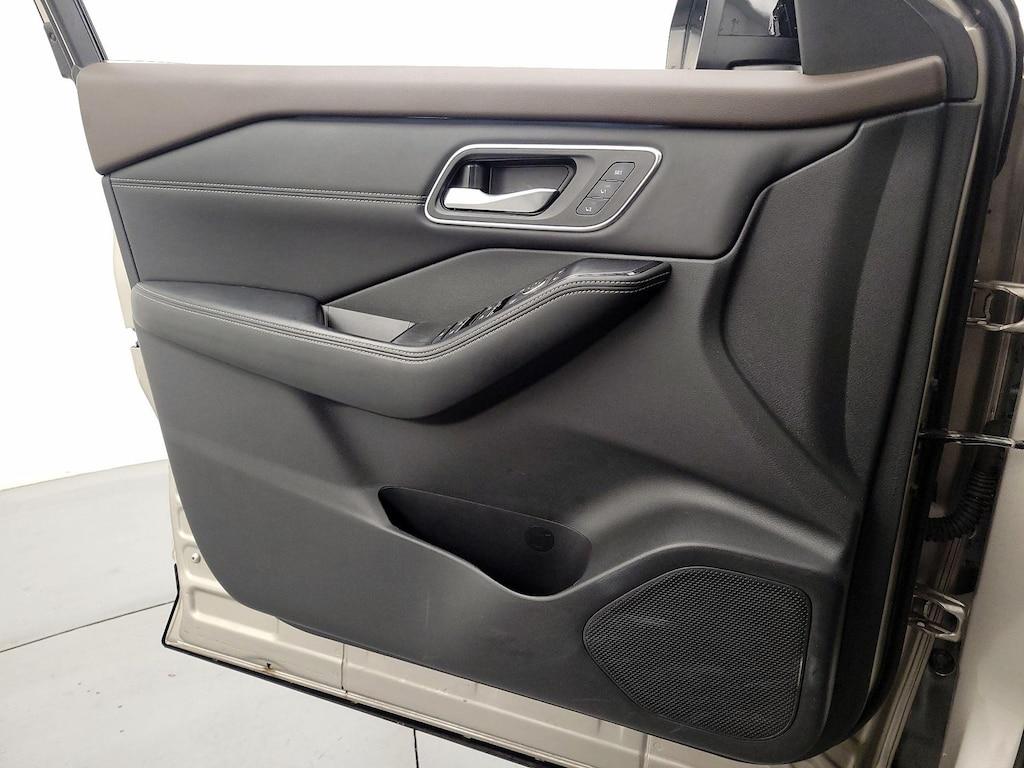 used 2021 Nissan Rogue car, priced at $27,998