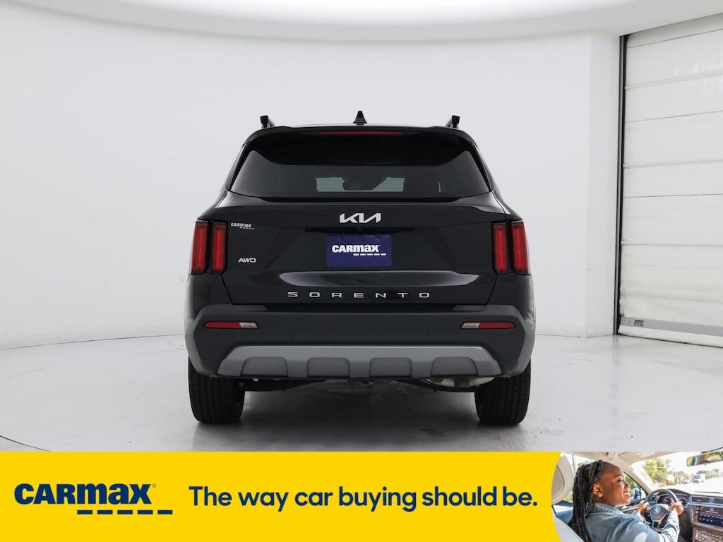used 2022 Kia Sorento car, priced at $32,998