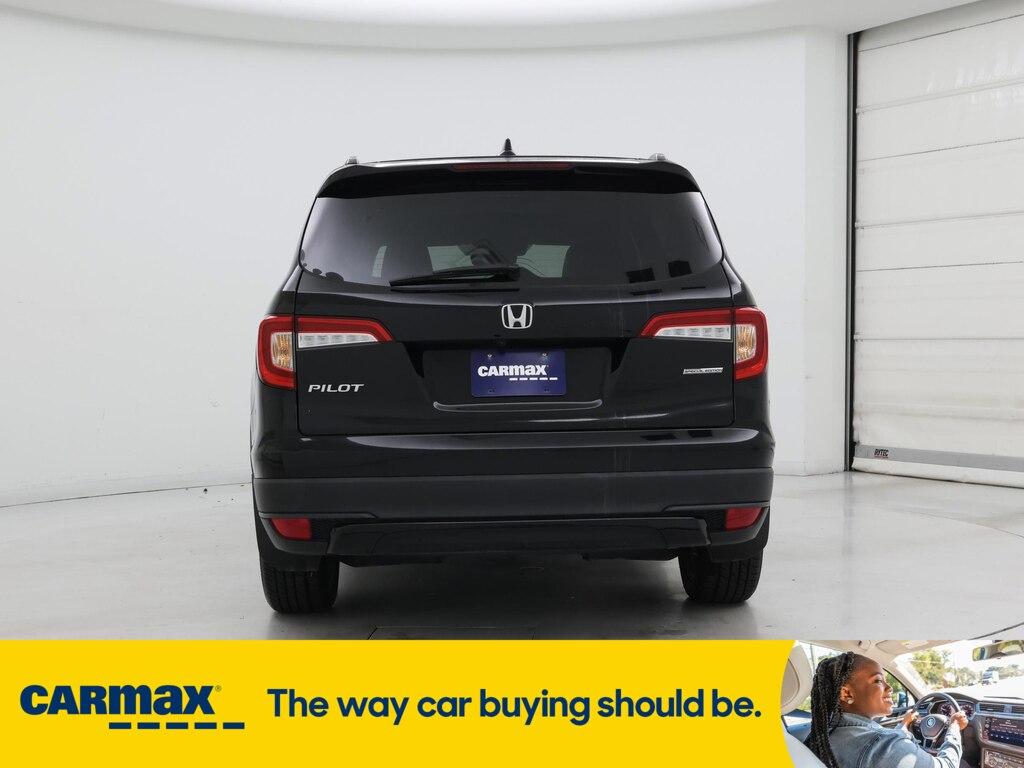 used 2022 Honda Pilot car, priced at $33,998