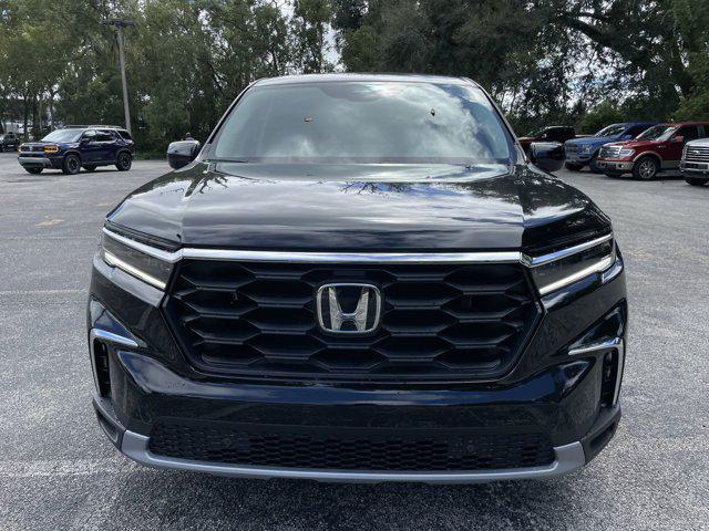 new 2025 Honda Pilot car, priced at $42,564