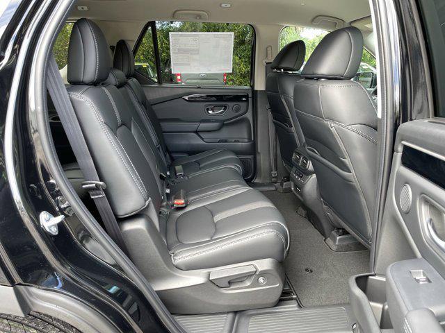 new 2025 Honda Pilot car, priced at $42,564