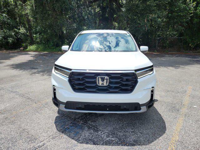 new 2025 Honda Pilot car, priced at $44,589