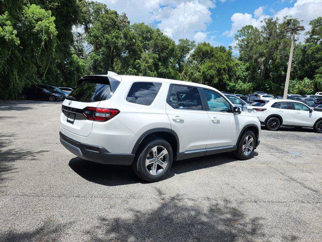 new 2025 Honda Pilot car, priced at $44,589