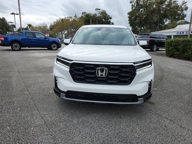 new 2025 Honda Pilot car, priced at $44,873