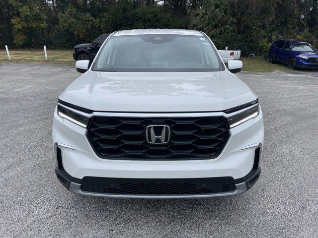 new 2025 Honda Pilot car, priced at $42,890