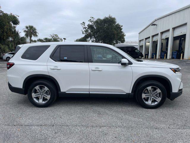 new 2025 Honda Pilot car, priced at $42,890