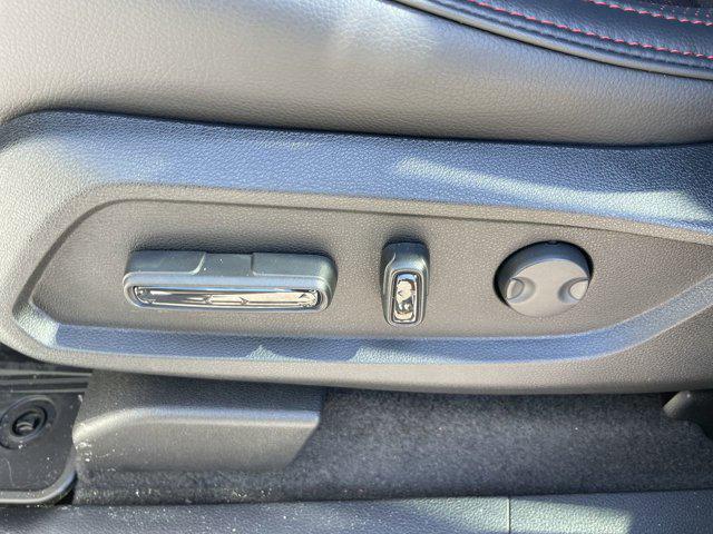 new 2025 Honda Pilot car, priced at $52,027