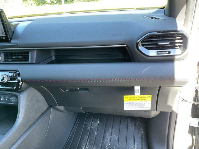 new 2025 Honda Pilot car, priced at $52,027