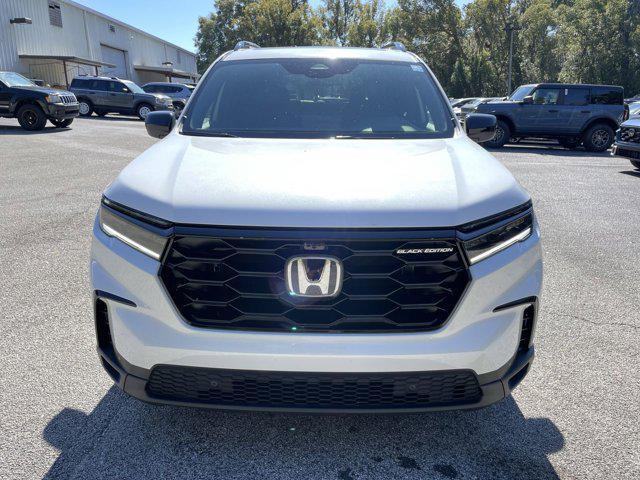 new 2025 Honda Pilot car, priced at $52,027