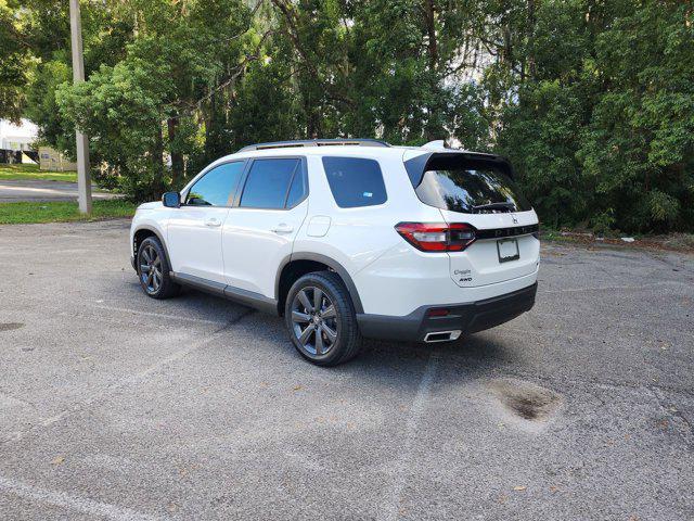 new 2025 Honda Pilot car, priced at $42,108