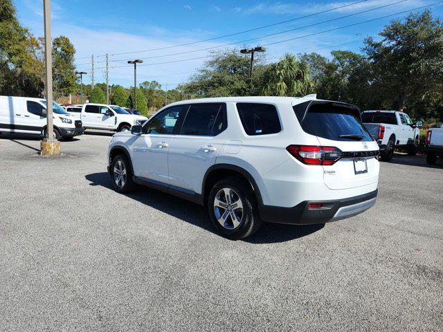 new 2025 Honda Pilot car, priced at $43,562