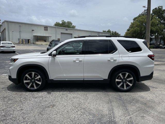 new 2025 Honda Pilot car, priced at $47,588