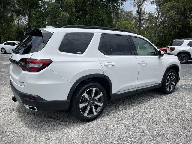 new 2025 Honda Pilot car, priced at $47,588