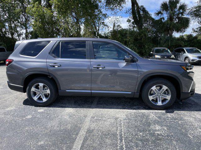 new 2025 Honda Pilot car, priced at $42,564