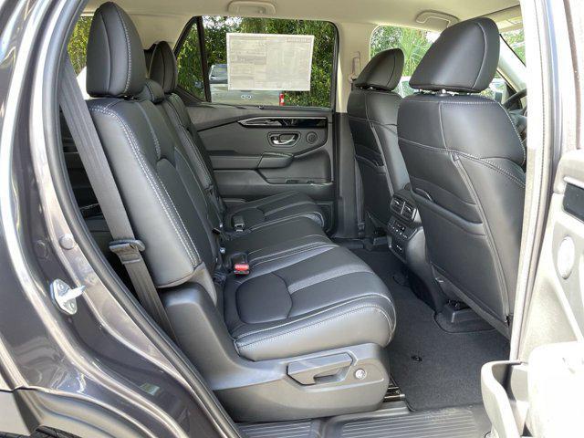new 2025 Honda Pilot car, priced at $42,564