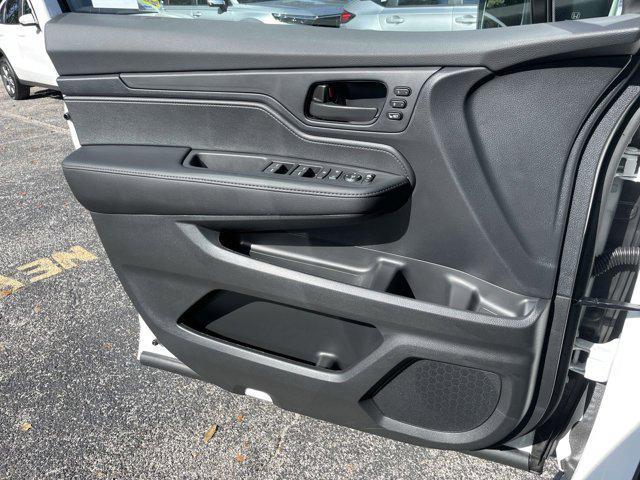 new 2026 Honda Odyssey car, priced at $43,045